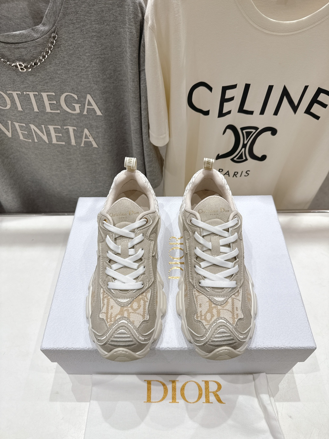 市场高版本 Dior*迪奥D家2025ss秋冬新款厚底休闲运动鞋老爹鞋，融入d家高定精神诠释经典跑鞋！原