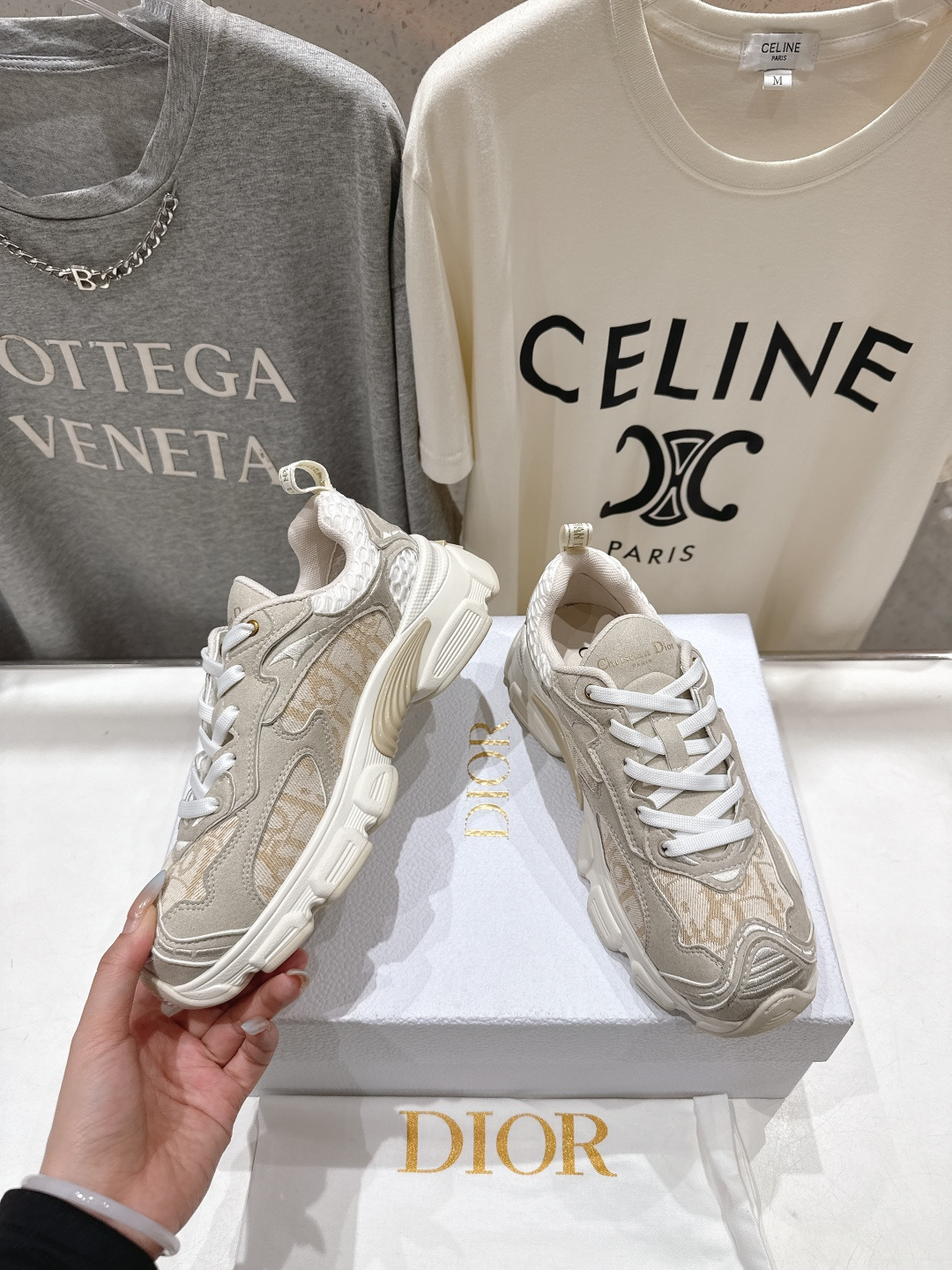 市场高版本 Dior*迪奥D家2025ss秋冬新款厚底休闲运动鞋老爹鞋，融入d家高定精神诠释经典跑鞋！原