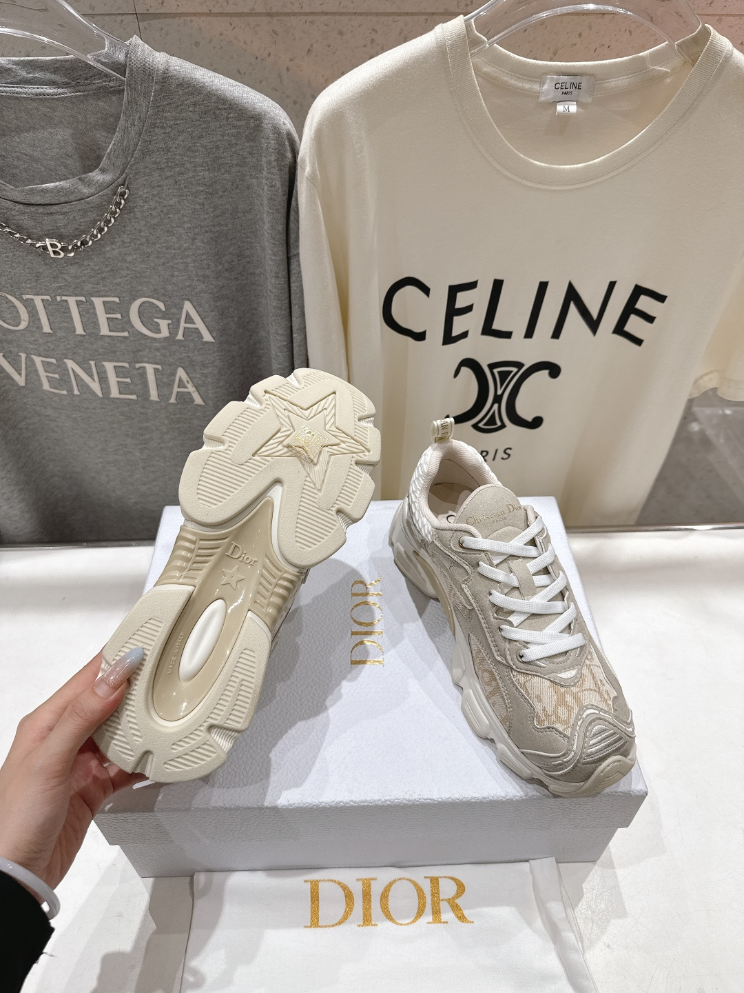 市场高版本 Dior*迪奥D家2025ss秋冬新款厚底休闲运动鞋老爹鞋，融入d家高定精神诠释经典跑鞋！原