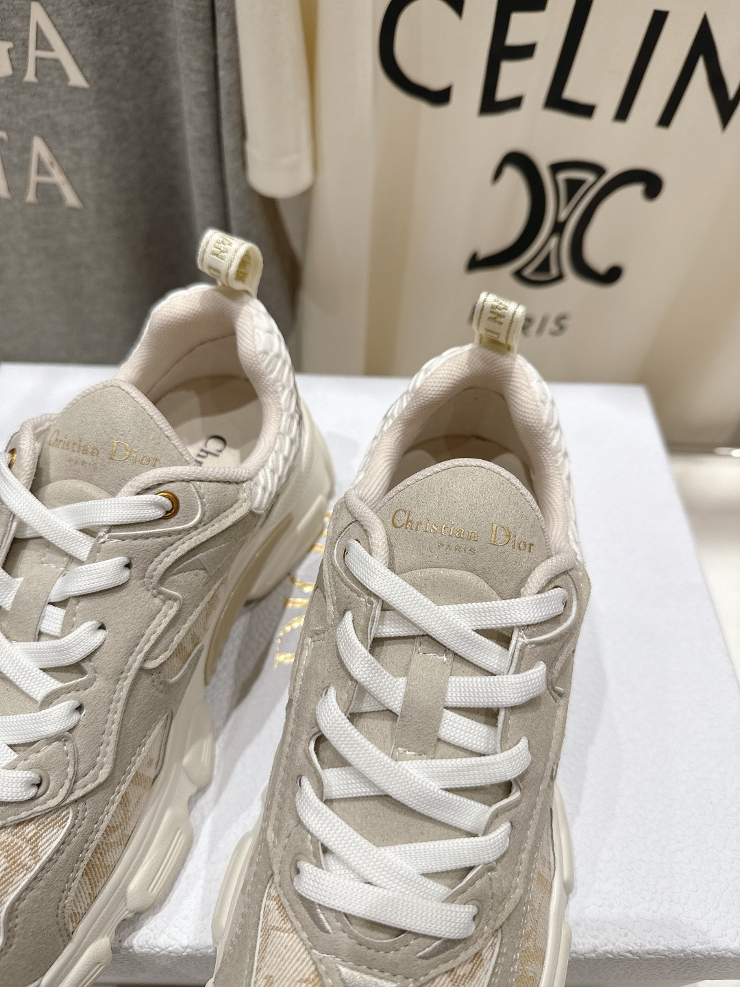 市场高版本 Dior*迪奥D家2025ss秋冬新款厚底休闲运动鞋老爹鞋，融入d家高定精神诠释经典跑鞋！原