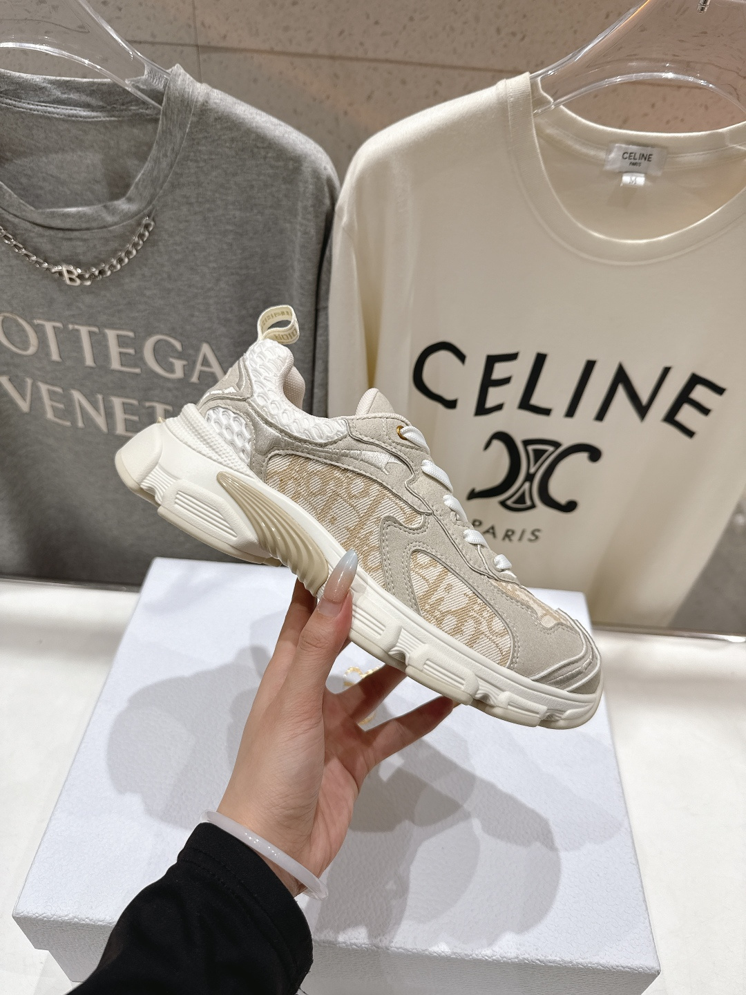 市场高版本 Dior*迪奥D家2025ss秋冬新款厚底休闲运动鞋老爹鞋，融入d家高定精神诠释经典跑鞋！原