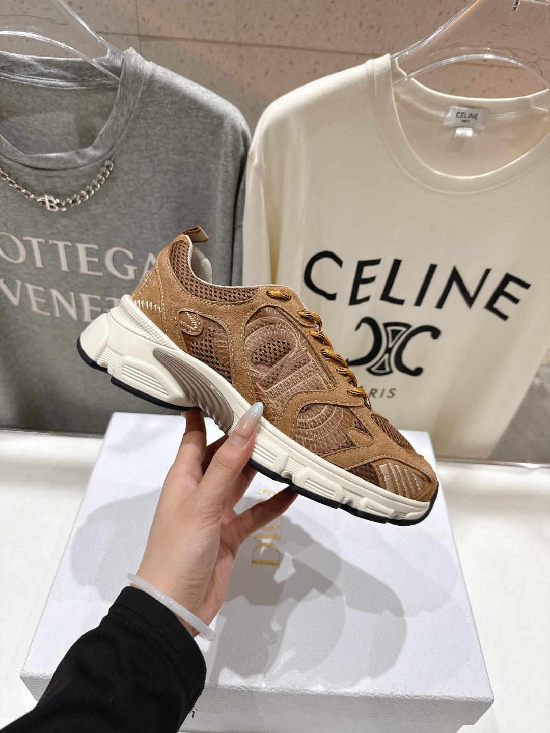 市场高版本 Dior*迪奥D家2025ss秋冬新款厚底休闲运动鞋老爹鞋，融入d家高定精神诠释经典跑鞋！原