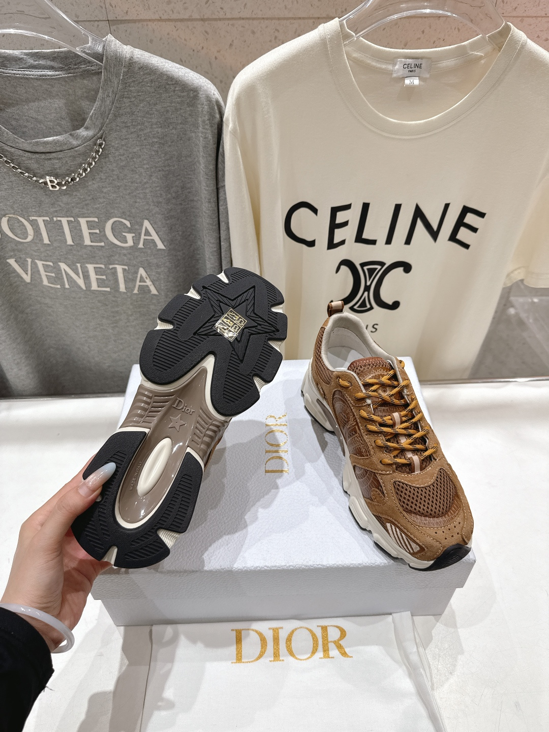 市场高版本 Dior*迪奥D家2025ss秋冬新款厚底休闲运动鞋老爹鞋，融入d家高定精神诠释经典跑鞋！原