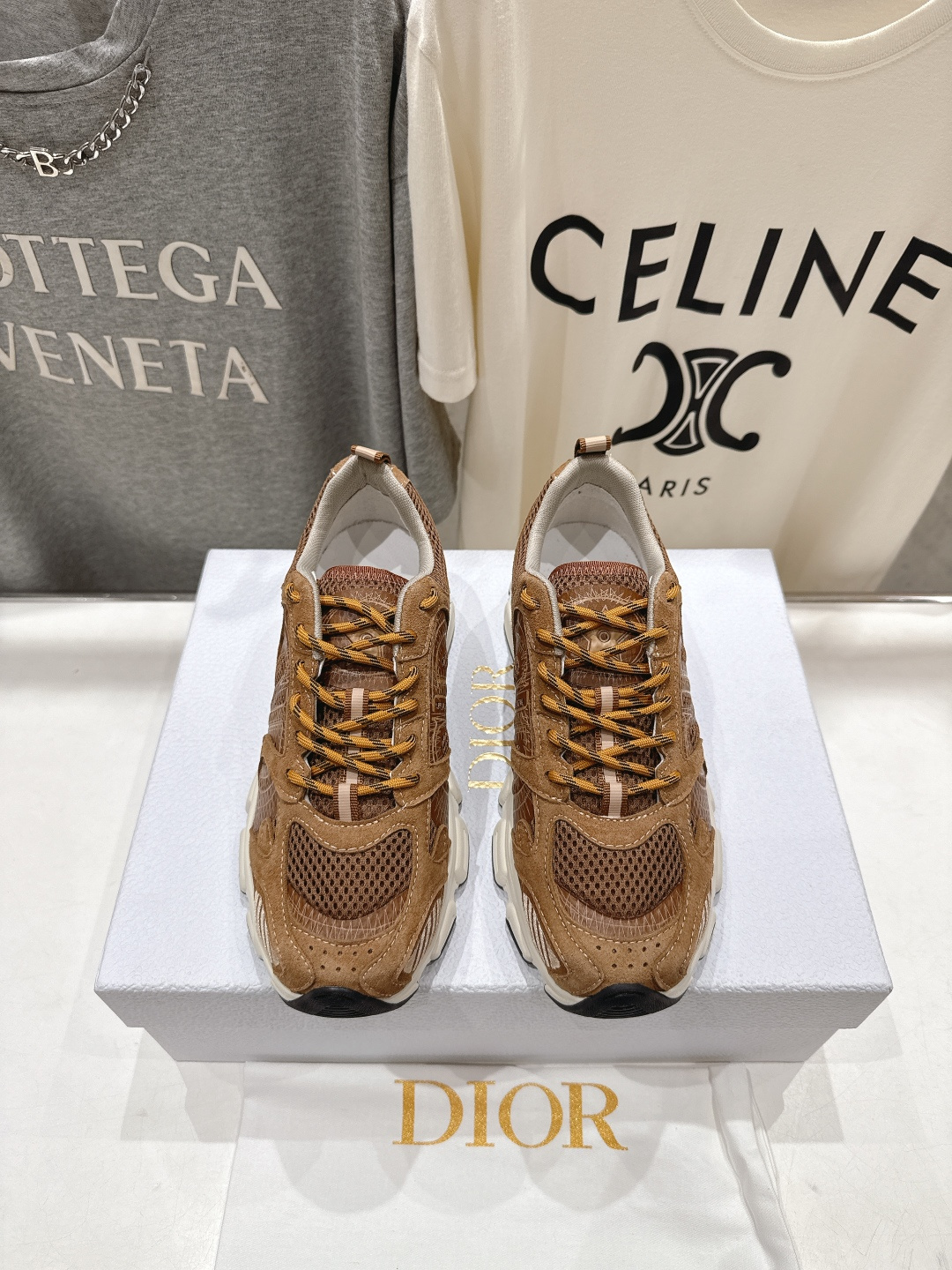 市场高版本 Dior*迪奥D家2025ss秋冬新款厚底休闲运动鞋老爹鞋，融入d家高定精神诠释经典跑鞋！原