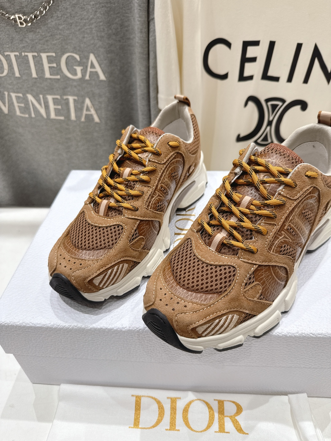 市场高版本 Dior*迪奥D家2025ss秋冬新款厚底休闲运动鞋老爹鞋，融入d家高定精神诠释经典跑鞋！原