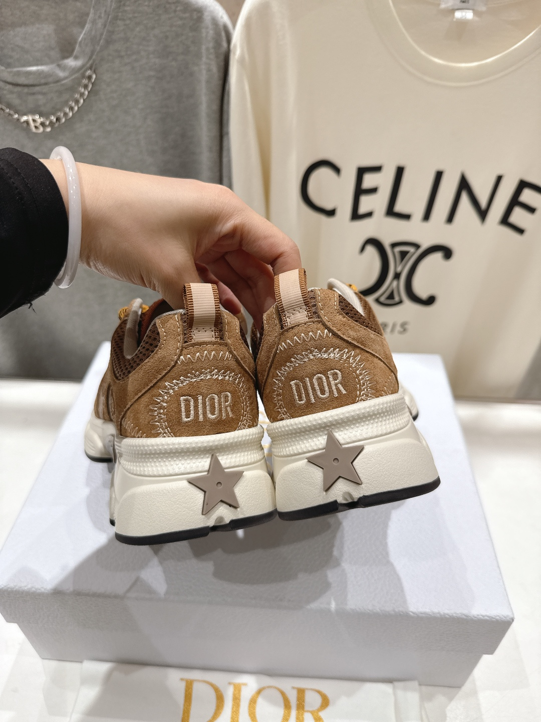 市场高版本 Dior*迪奥D家2025ss秋冬新款厚底休闲运动鞋老爹鞋，融入d家高定精神诠释经典跑鞋！原