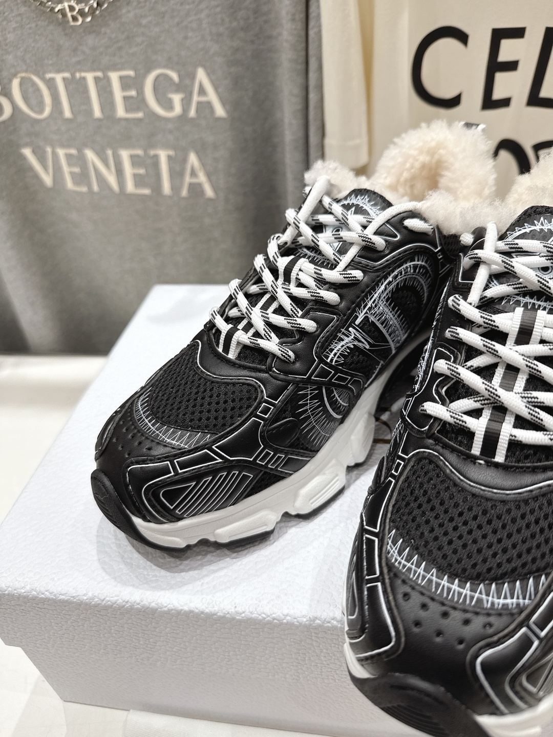 市场高版本 毛里 Dior*迪奥D家2025ss秋冬新款厚底羊毛里休闲运动鞋老爹鞋，融入d家高定精神诠释