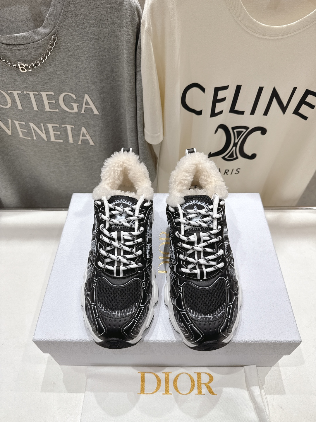 市场高版本 毛里 Dior*迪奥D家2025ss秋冬新款厚底羊毛里休闲运动鞋老爹鞋，融入d家高定精神诠释