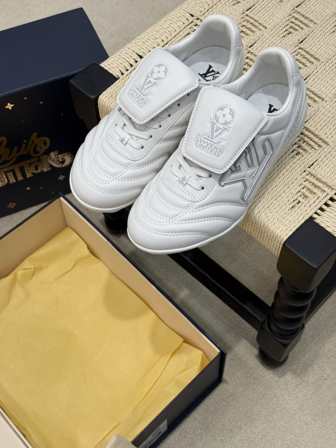 NO:482117,Louis Vuitton donkey brand football shoes Wang Jiaer's fashionable items women's size 35 36 37 38 39 40 women's size 560 men's size 40 41 42 43 44 men, casual shoes/sports shoes, louis vuitton, louis vuitton, sneakers19860909Louis Vuitton 驴牌足球鞋 王嘉尔同款时髦单品 女码35 36 37 38 39 40女560 男码40 41 42 43 44 男,休闲鞋/运动鞋,louis vuitton,louis vuitton,sneakers,Women's Shoes