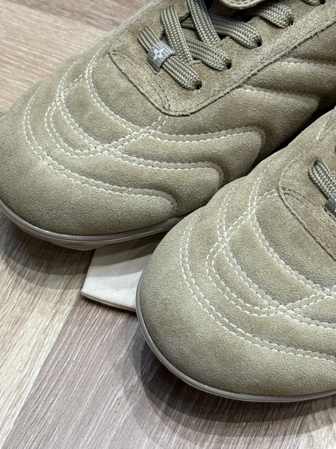 NO:482108,More details, casual shoes/sports shoes, sneakers19860909更多细节,休闲鞋/运动鞋,sneakers,Women's Shoes