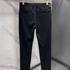 Loro Piana 专柜热销新款休闲西裤,顶级高端出货,真正顶级代加工厂严格工序,适合出示各种聚会高级 Loro Piana 专柜热销新款休闲西裤,顶级高端出货,真正顶级代加工厂严格工序,适合出示各种聚会高级