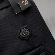 Loro Piana 专柜热销新款休闲西裤,顶级高端出货,真正顶级代加工厂严格工序,适合出示各种聚会高级 Loro Piana 专柜热销新款休闲西裤,顶级高端出货,真正顶级代加工厂严格工序,适合出示各种聚会高级