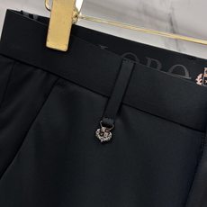 Loro Piana 专柜热销新款休闲西裤,顶级高端出货,真正顶级代加工厂严格工序,适合出示各种聚会高级 Loro Piana 专柜热销新款休闲西裤,顶级高端出货,真正顶级代加工厂严格工序,适合出示各种聚会高级