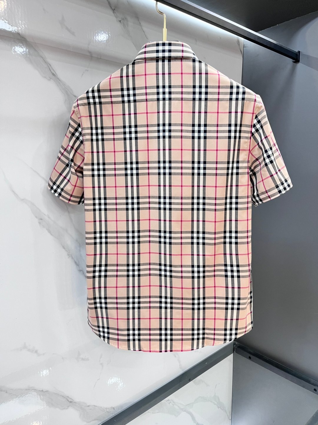 巴宝莉  官网1:1原单品质26ss新款秋冬格子对位衬衫原版3,200购入开发，面料采用100%锦纶定织