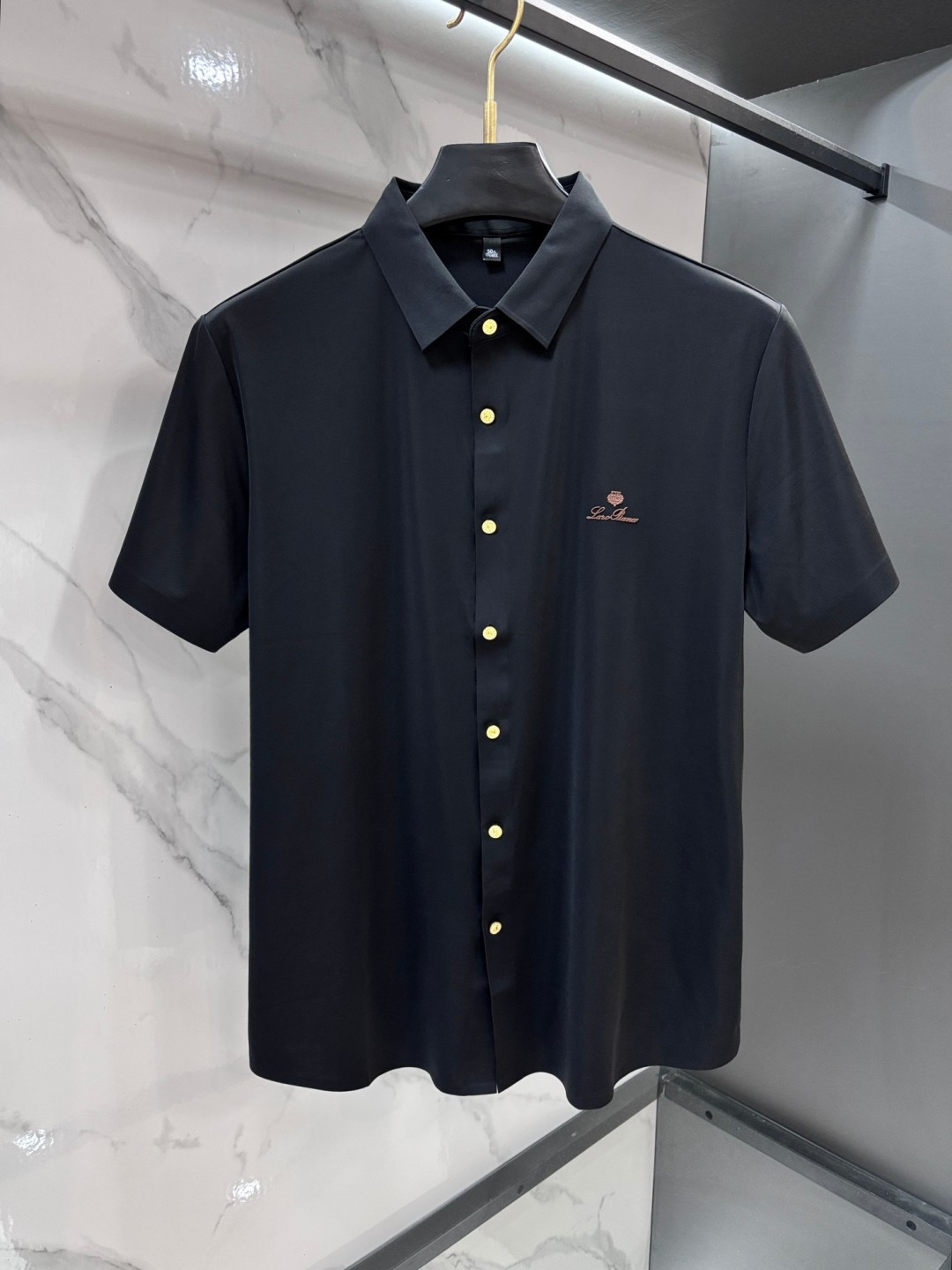 Loro Piana ss新款翻领短袖衬衫，定制顶级冰爽锦氨无痕衬衫🔥！重工艺设计，时尚大牌元素logo