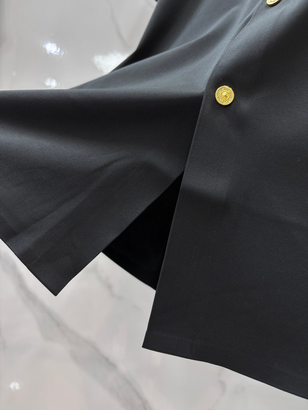 Loro Piana ss新款翻领短袖衬衫，定制顶级冰爽锦氨无痕衬衫🔥！重工艺设计，时尚大牌元素logo