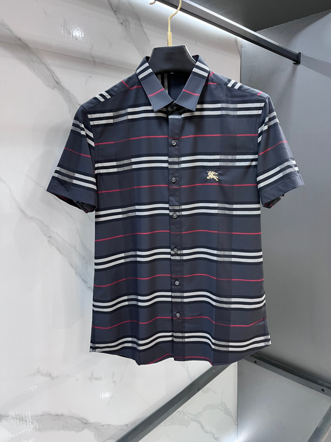 巴宝莉  官网1:1原单品质26ss新款秋冬格子对位衬衫原版3,200购入开发，面料采用100%锦纶定织