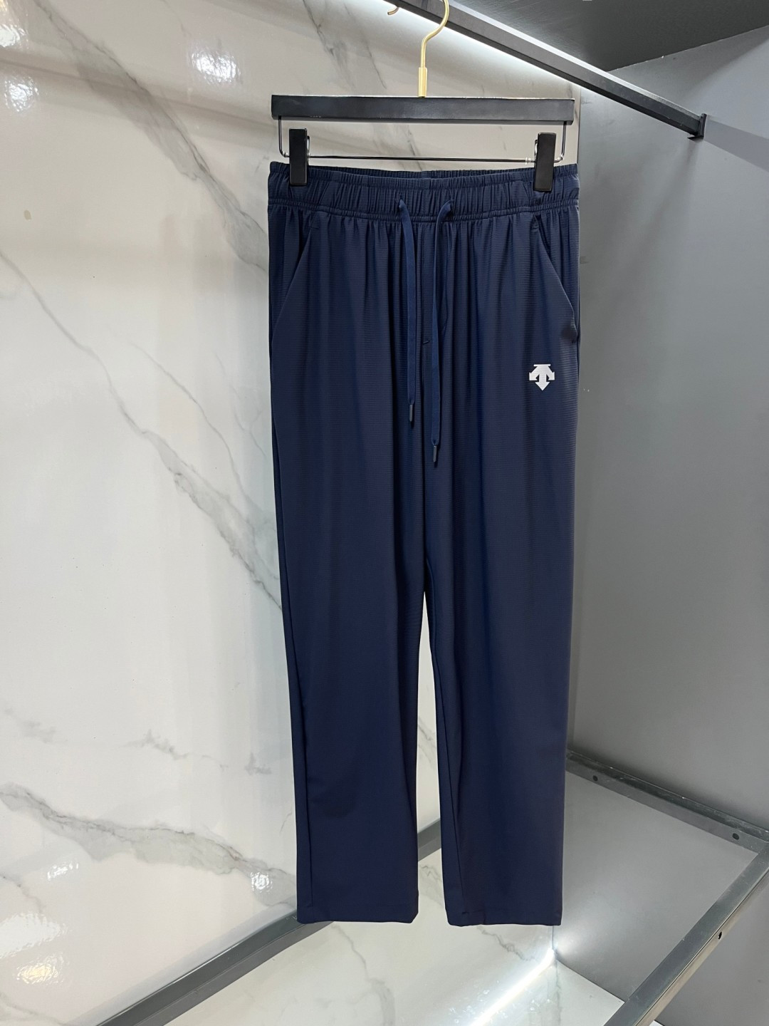 迪桑特 专柜新款套装 男士翻领Polo衫短袖 柜台同步发售  简洁时尚百搭 高端品质 胸前品牌logo设