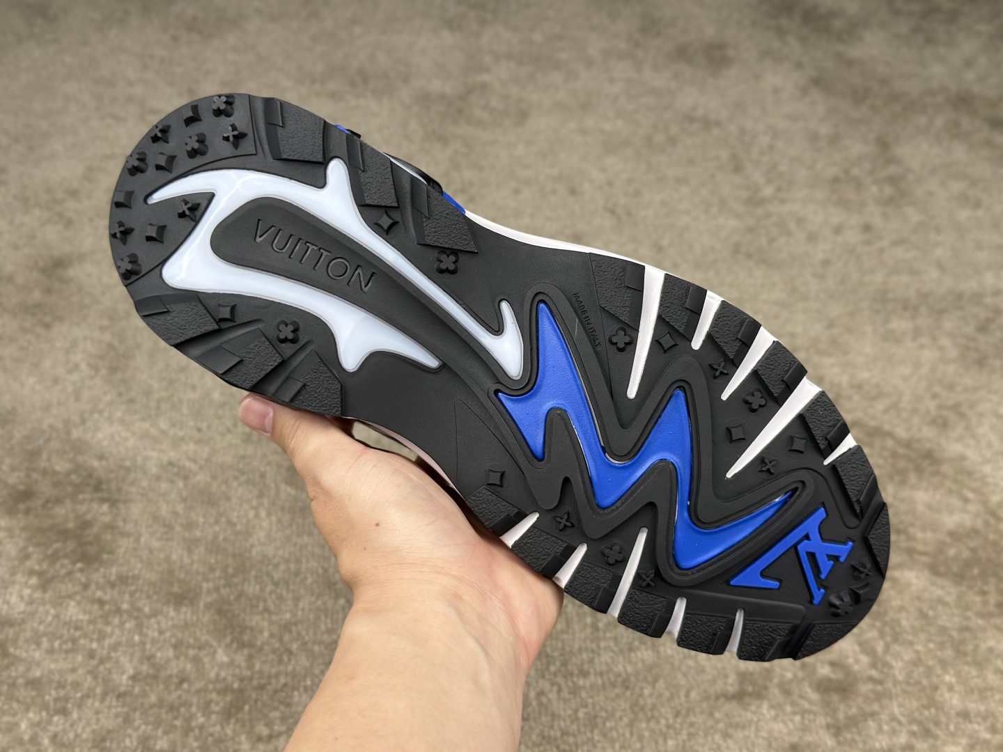 Louis Vuitton Runner Tatic Sneaker - Silver and Blue - Size 38 to 46 7 cmp i1742064696871 4020 0 6