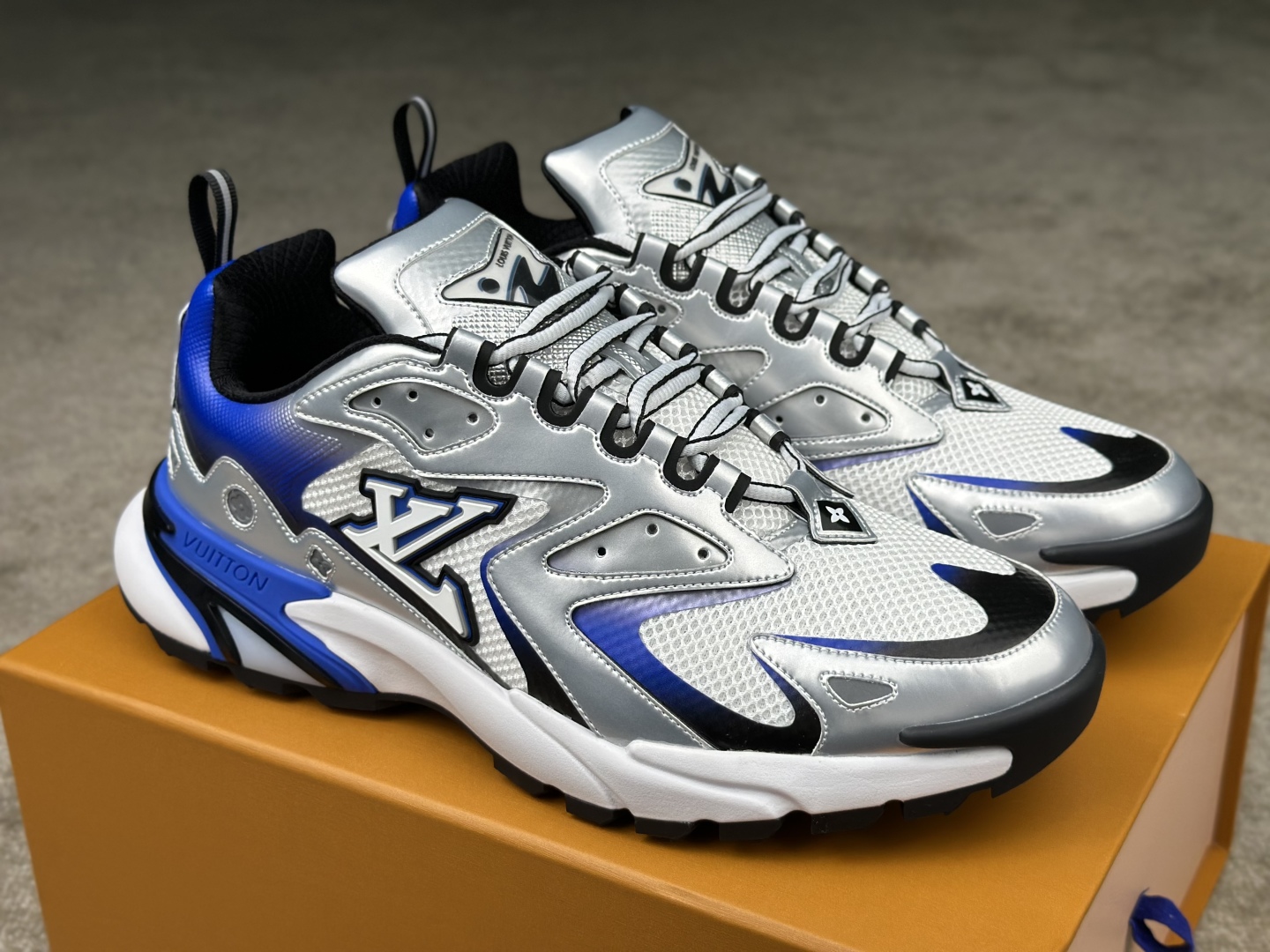 Louis Vuitton Runner Tatic Sneaker - Silver and Blue - Size 38 to 46 1 cmp i1742064696879 2766 0 0