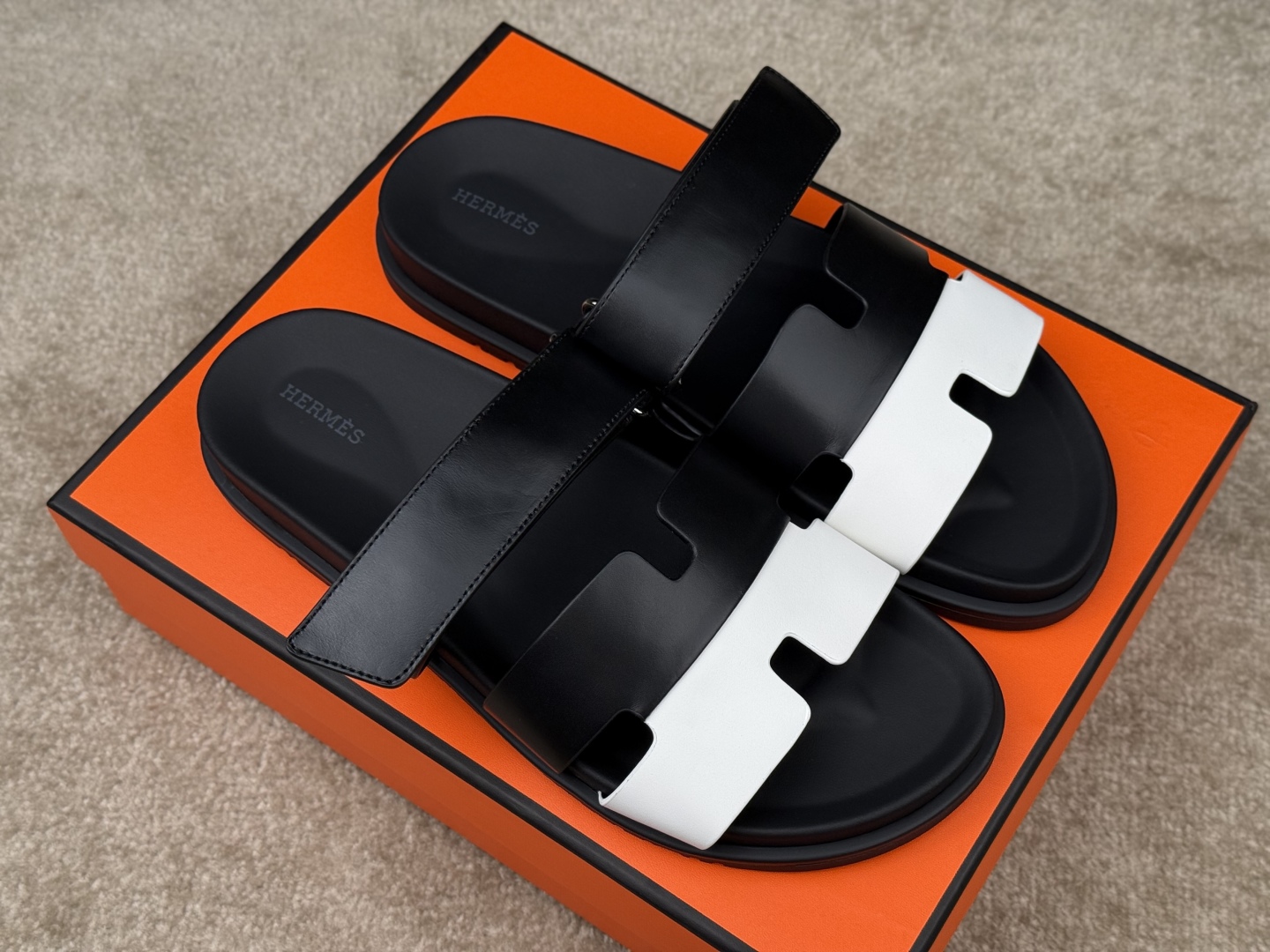 Hermès Chypre Sandal: Top Layer Cowhide, Premium Quality, Full Packaging 3 cmp i1746554957945 2061 0 1
