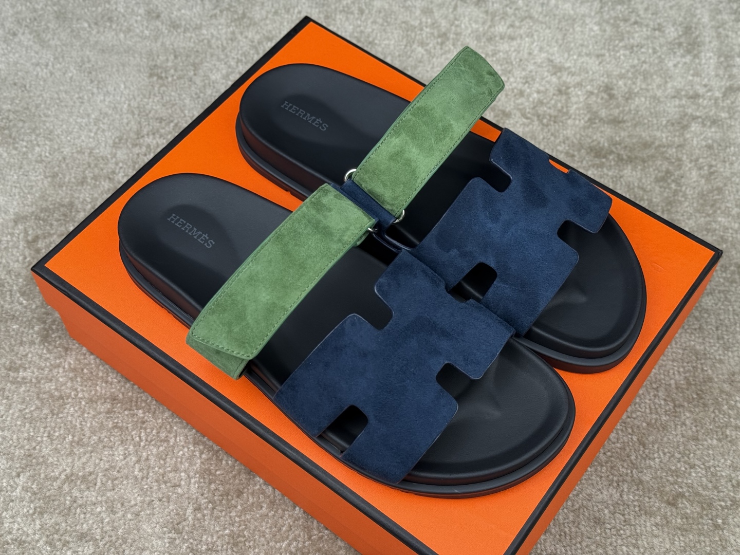 Hermes Chypre Sandal, Cowhide Leather, Full Packaging, Size 36-47 3 cmp i1746554978567 8388 0 1