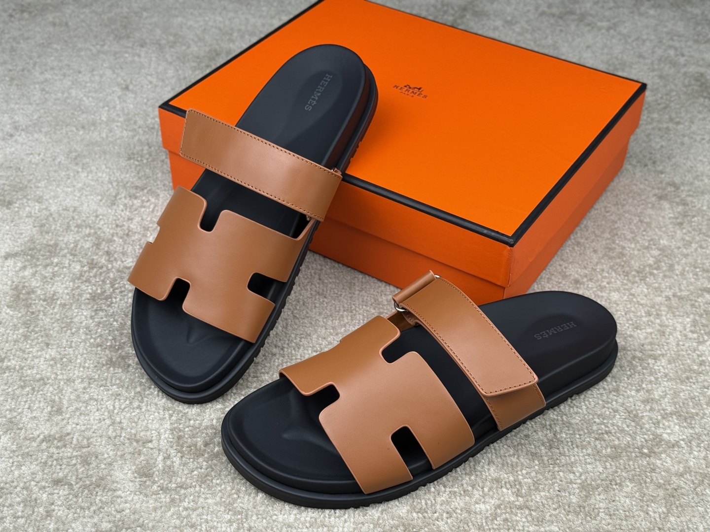 Hermes Chypre Sandal Top Layer Cowhide Full Shoe Packaging Size 36--47 5 cmp i1746555050456 5920 0 3