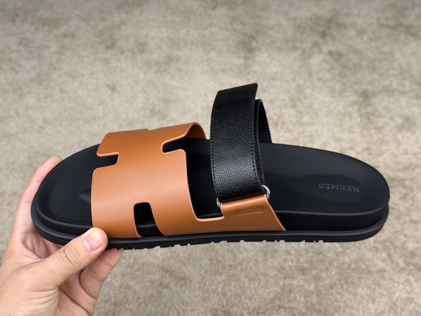Hermès Chypre Sandal: Top Layer Cowhide, Premium Quality, Sizes 36-47 8 cmp i1746555113710 9524 0 7