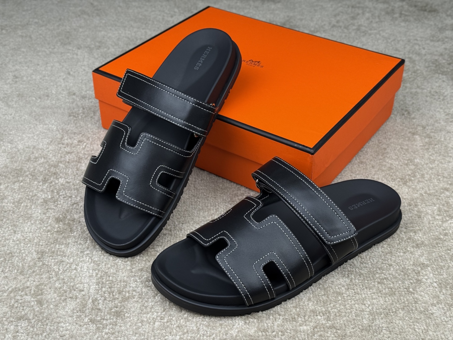 Hermès Chypre Sandal: Top Layer Cowhide, Premium Quality, Full Shoe Packaging 5 cmp i1746555261333 8706 0 3