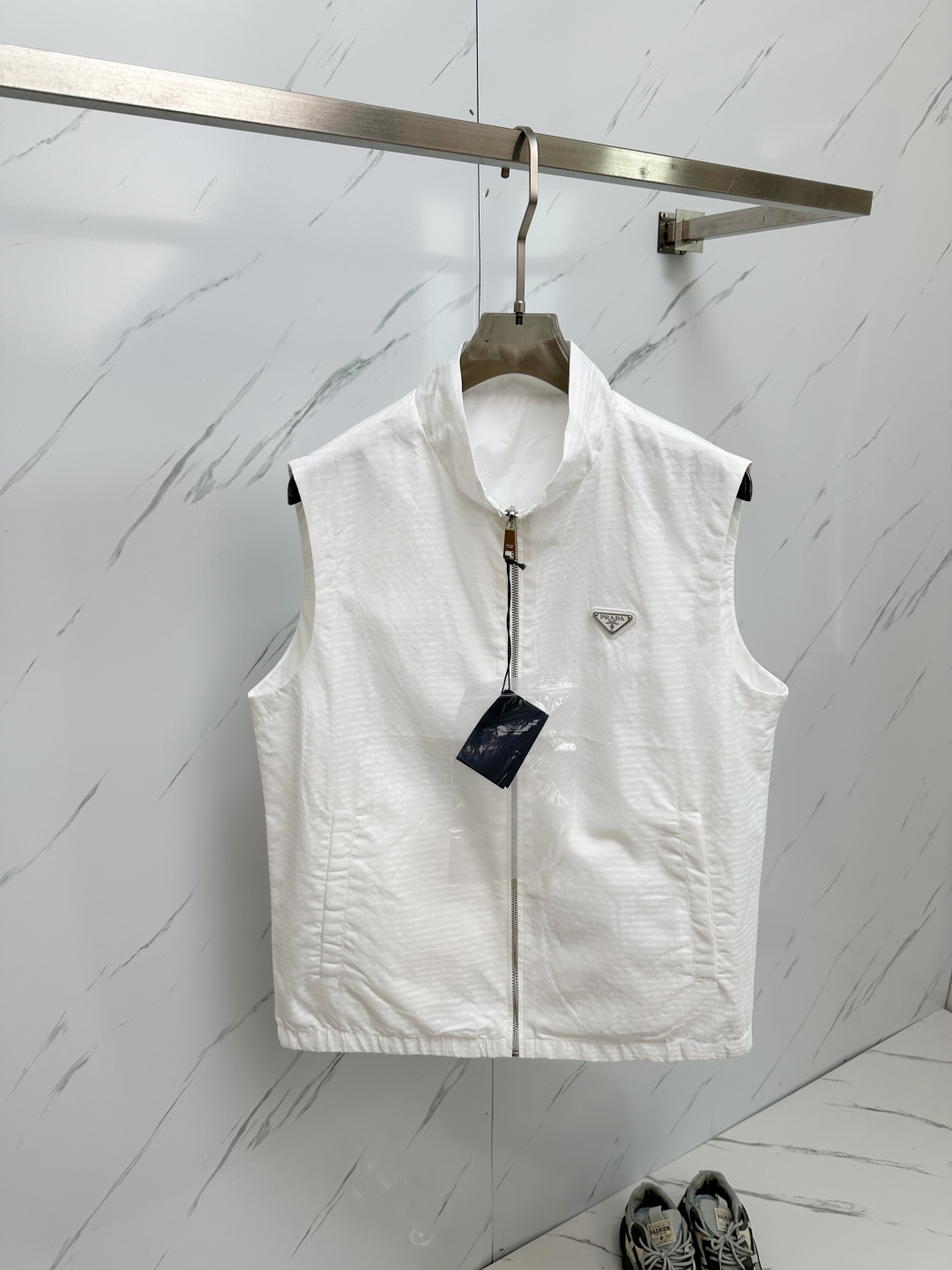 NO:120506,PRADA 25 latest vest sizes 48-56, prada, alexander wang19860909PRADA 25款最新马甲码数48—56,,prada,alexander wang,Men's clothing