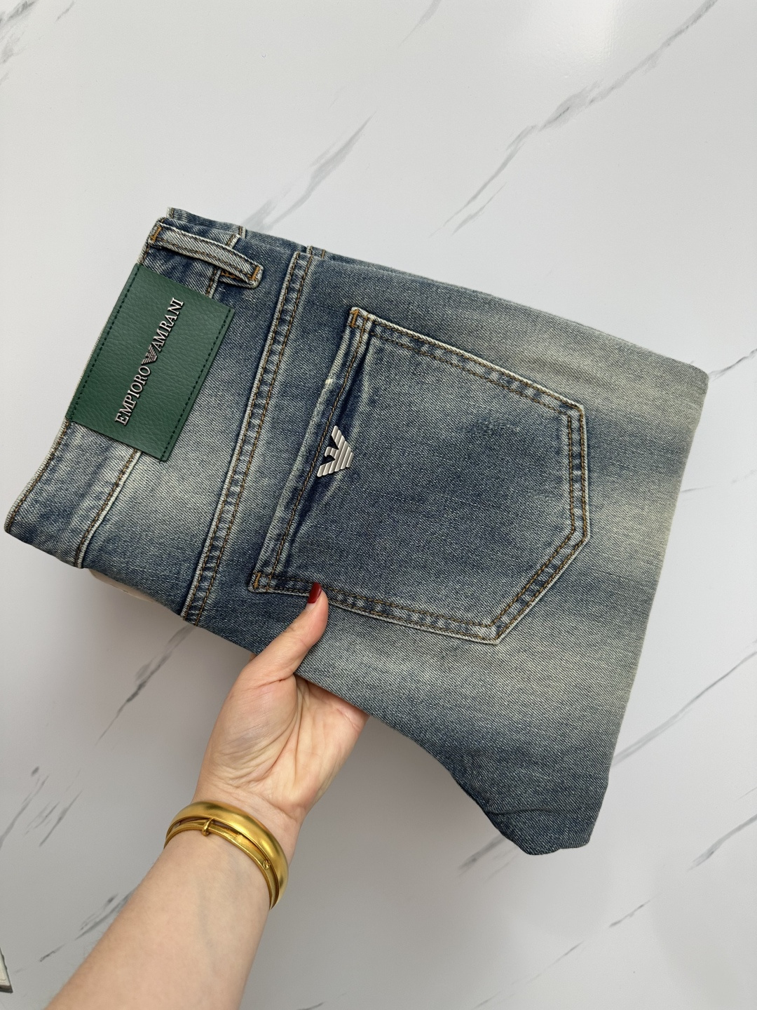 NO:140206,Amani official website counter is available at the same time, original singles are ruthless, super stylish jeans, customized original washing denim fabric, unique design, top-grade printing craft letter pattern logo, original hardware and auxiliary decoration, extremely superior jeans, the materials and craftsmanship are extremely luxurious and exquisite, extremely high-end, handsome and stylish, recommended, digits 29-38, jeans, alexander wang19860909Amani 官网专柜同步有售,原单狠货,超级有范儿的一款牛仔裤,定制原版水洗牛仔面料,独特设计,顶级印花工艺字母图案logo,原版五金辅料装饰,极为翘楚的一款牛仔裤,用料与工艺都极致奢华精湛,档次极高,上身帅气有型,推荐,码数29—38,,jeans,alexander wang,Men's clothing