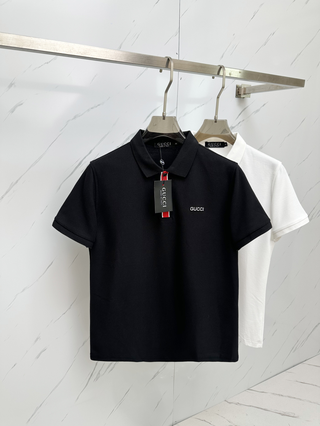 NO:428526,GUCCI's latest and most top version of Polo shirt short sleeves, the top quality. Jade silk has the best production process imported fabrics, unique design of the counter model, and imported high-end custom imported feel first-class!  !  Code number M-3XL, gucci, T-shirt, alexander wang19860909GUCCI 最新最顶级版本Polo衫短袖,最顶级的品质.玉蚕丝 顶级制作工艺进口面料,专柜款独特设计,采用进口高端订制进口手感一流！！码数M—3XL,,gucci,T-shirt,alexander wang,Men's clothing