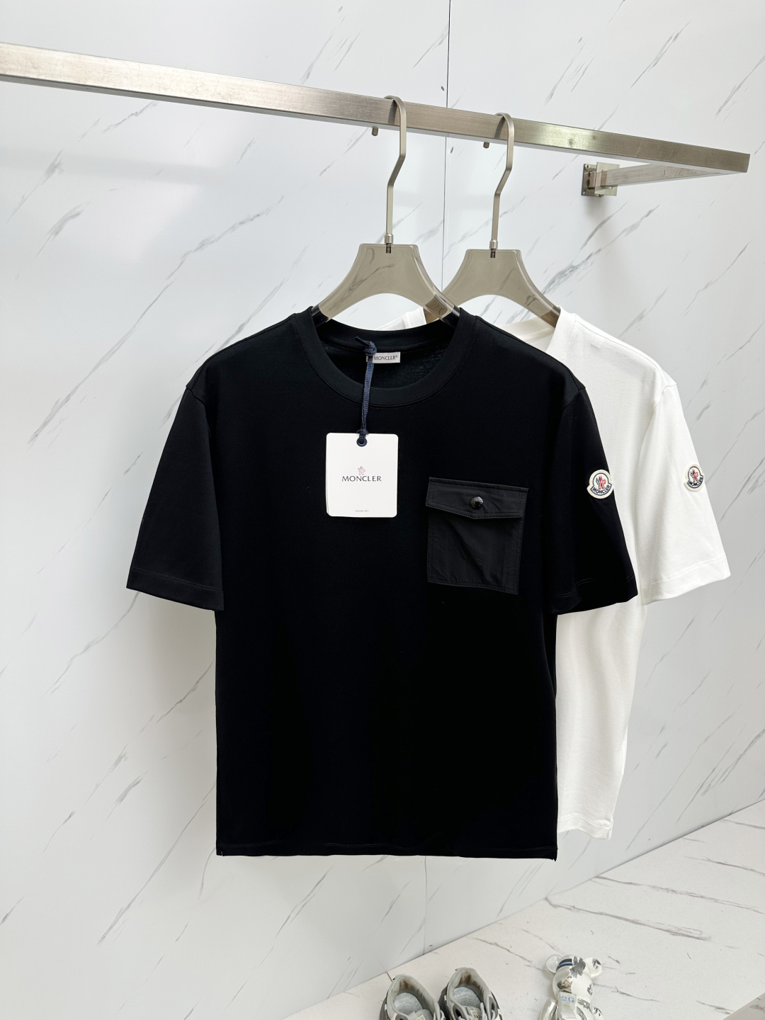 NO:428541,MO High-end quality 25 new SS autumn and winter products with short sleeves, high quality, moderate thickness, high comfort, MP washable and durable, autumn items, good winter base products, must be spare for two pieces. Special recommendations from relatives and friends, gifts are also the best choice!  Code number M-3XL, T-shirt,alexander wang19860909MO 高端品质 25款SS秋冬新品打底短袖 质量杠杠的 厚度弹性适中 舒适性高 MP耐洗耐穿 秋季单品 冬季打底佳品 务必人手两件备用 亲戚好友特别推荐款 送礼也是最佳选择！ 码数M—3XL,,T-shirt,alexander wang,Men's clothing