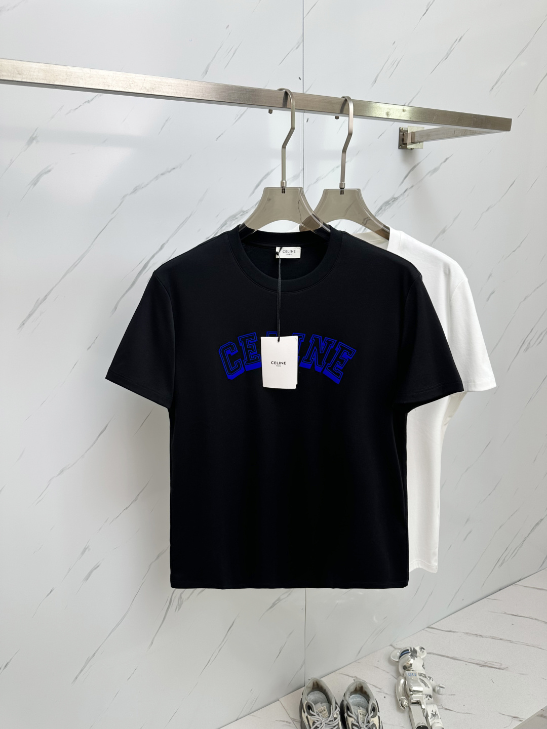 NO:448307,Spring and summer new round neck short-sleeved logo original fabric, official same style, short-sleeved T-shirt, customized fabric, very comfortable to touch, the latest brick cabinet in spring and summer, fashionable and personalized, super versatile and beautiful, very suitable for both men and women, essential models for human hands M—3XL,,T-shirt,tees,t-shirt,alexander wang19860909春夏新款圆领短袖大Logo原版面料 官方同款 短袖T恤 定制面料 手感非常舒服  春夏最新砖柜同步 时尚又个性 超级百搭好看 男女都非常合适 人手必备款 M—3XL,,T-shirt,tees，t-shirt,alexander wang,Men's clothing