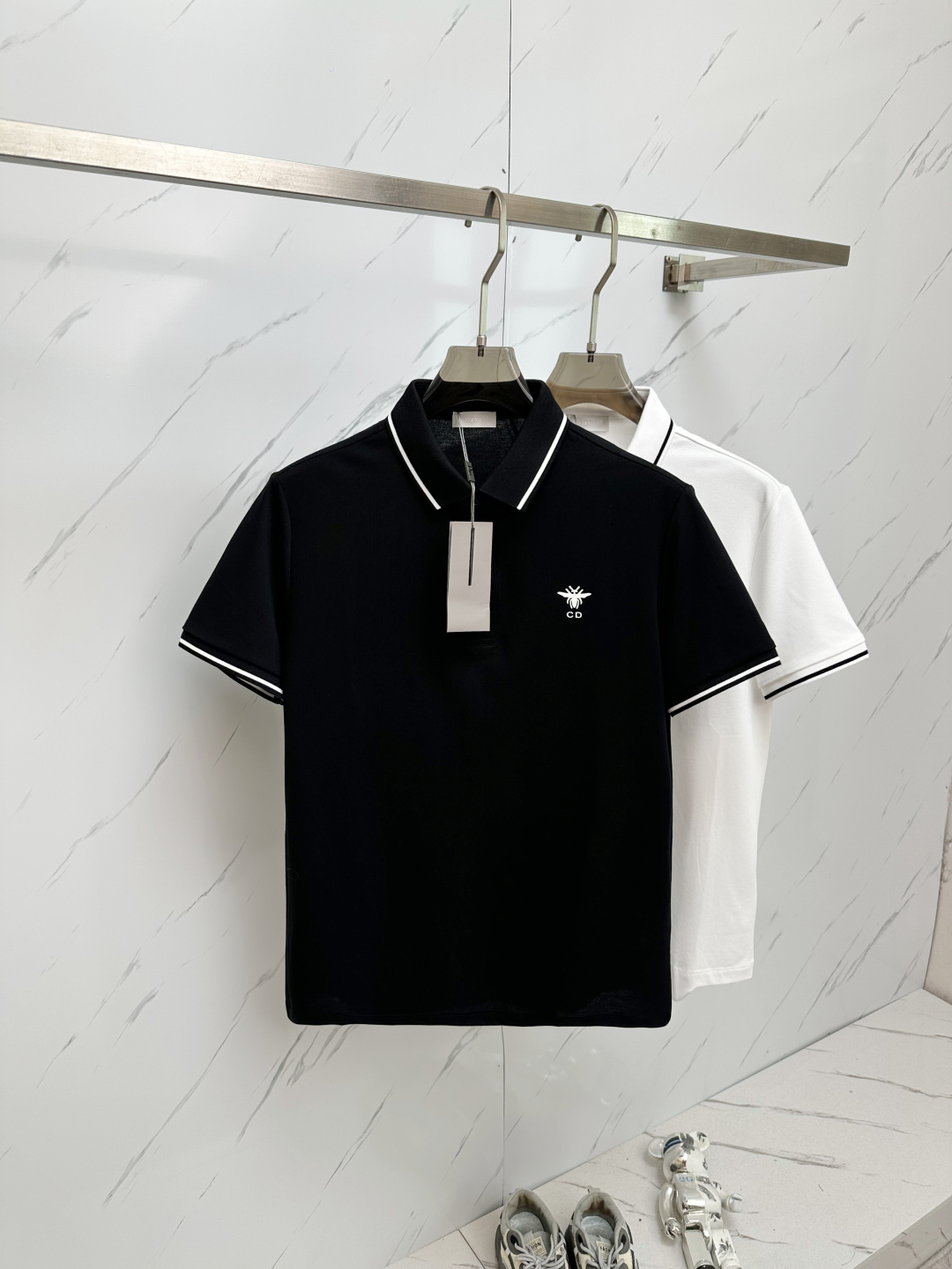 NO:452047,CD The latest and most top version of Polo shirt short sleeves, the best quality. Jade silk top production craft imported fabrics, unique design of the counter model, imported high-end custom imported feel first-class!  !  Code number M-3XL, T-shirt,alexander wang19860909CD 最新最顶级版本Polo衫短袖,最顶级的品质.玉蚕丝 顶级制作工艺进口面料,专柜款独特设计,采用进口高端订制进口手感一流！！码数M—3XL,,T-shirt,alexander wang,Men's clothing