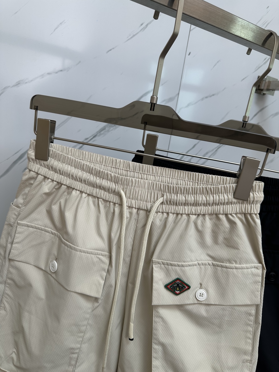 Gucci High-Density Fabric Shorts - Trendy Unisex Design, Sizes M-2XL 3 cmp i1745234509444 9174 0 1