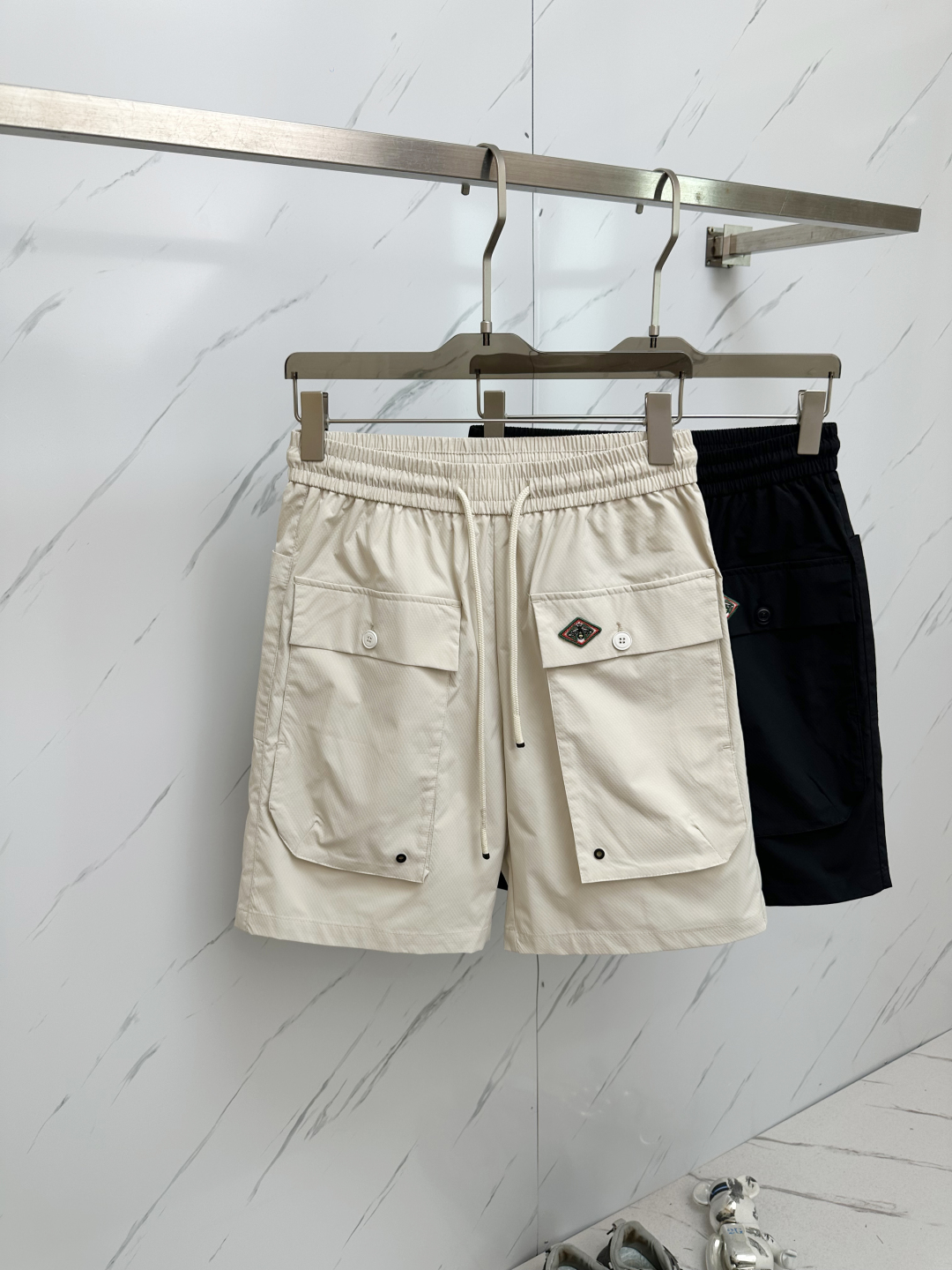 Gucci High-Density Fabric Shorts - Trendy Unisex Design, Sizes M-2XL 2 cmp i1745234510168 2525 0 0