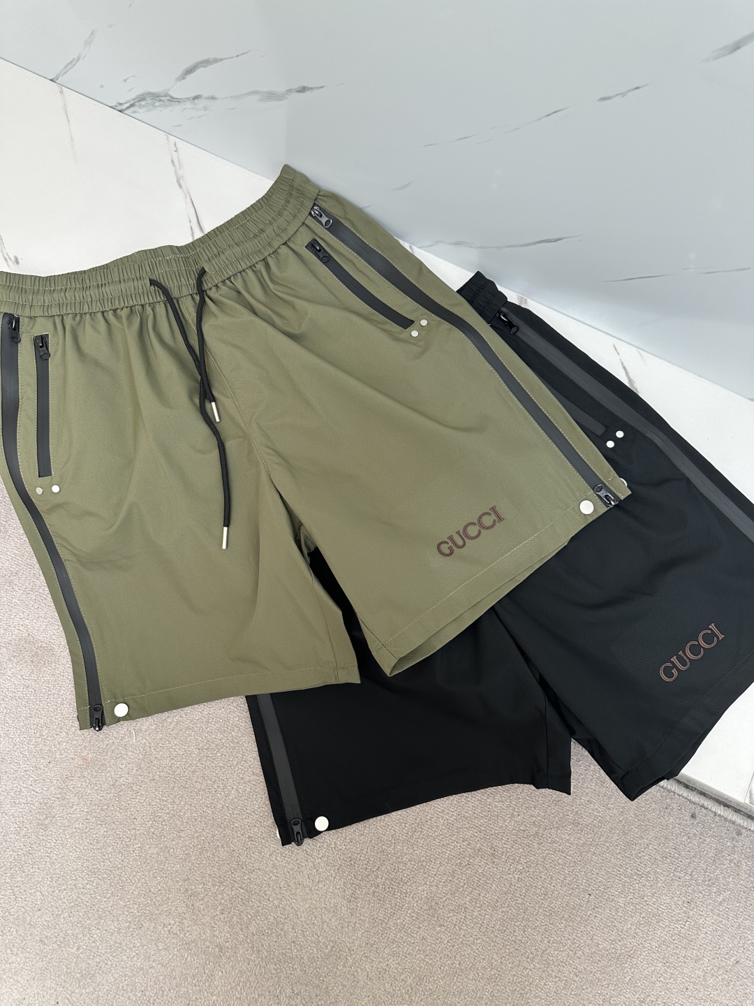 Gucci High-Density Fabric Shorts - Stylish Unisex Design, Sizes M-2XL 4 cmp i1745234628596 9369 0 2