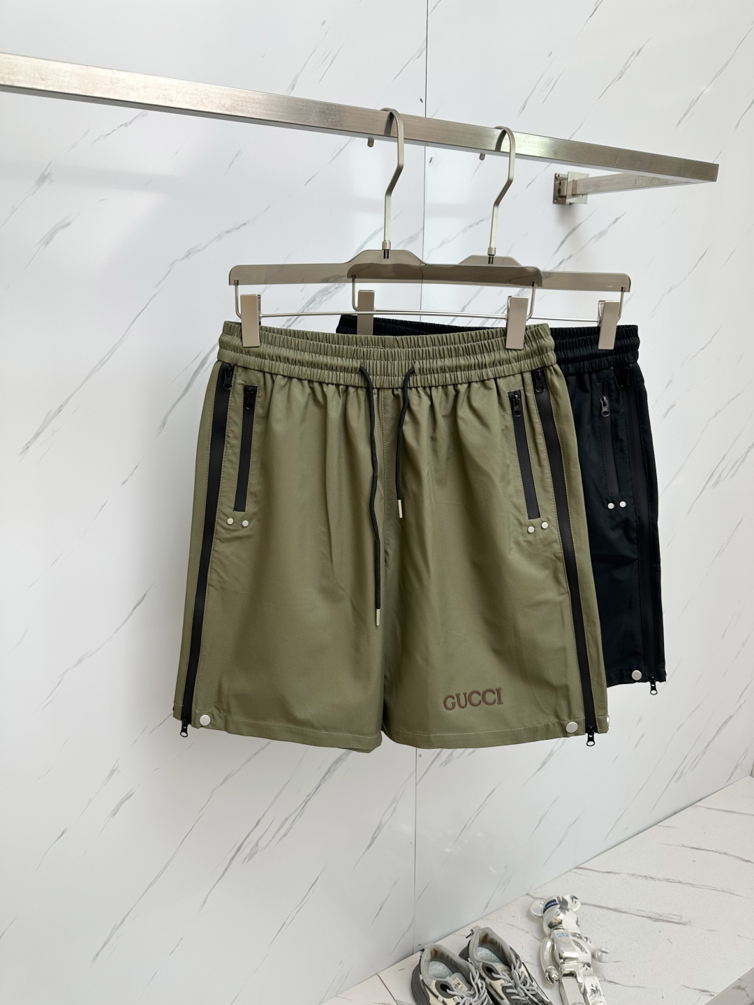 Gucci Spring/Summer Shorts - High-Density Fabric, Trendy Unisex Design 2 cmp i1745234651293 6301 0 0