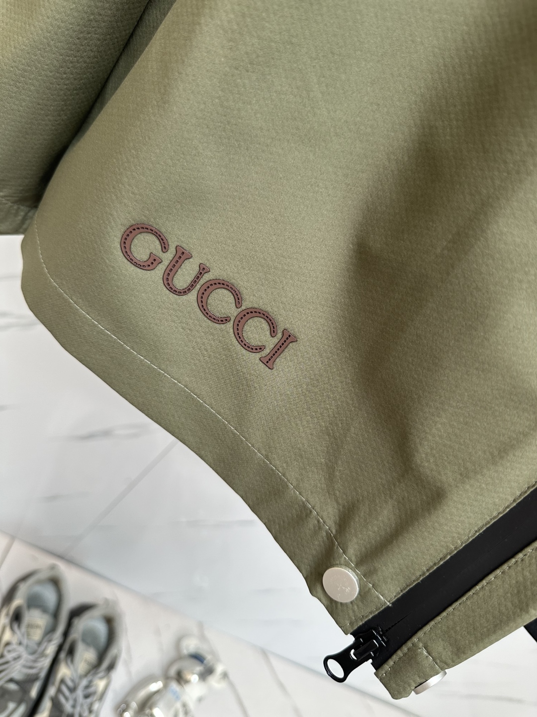 Gucci Spring/Summer Shorts - High-Density Fabric, Trendy Unisex Design 7 cmp i1745234651792 6551 0 5