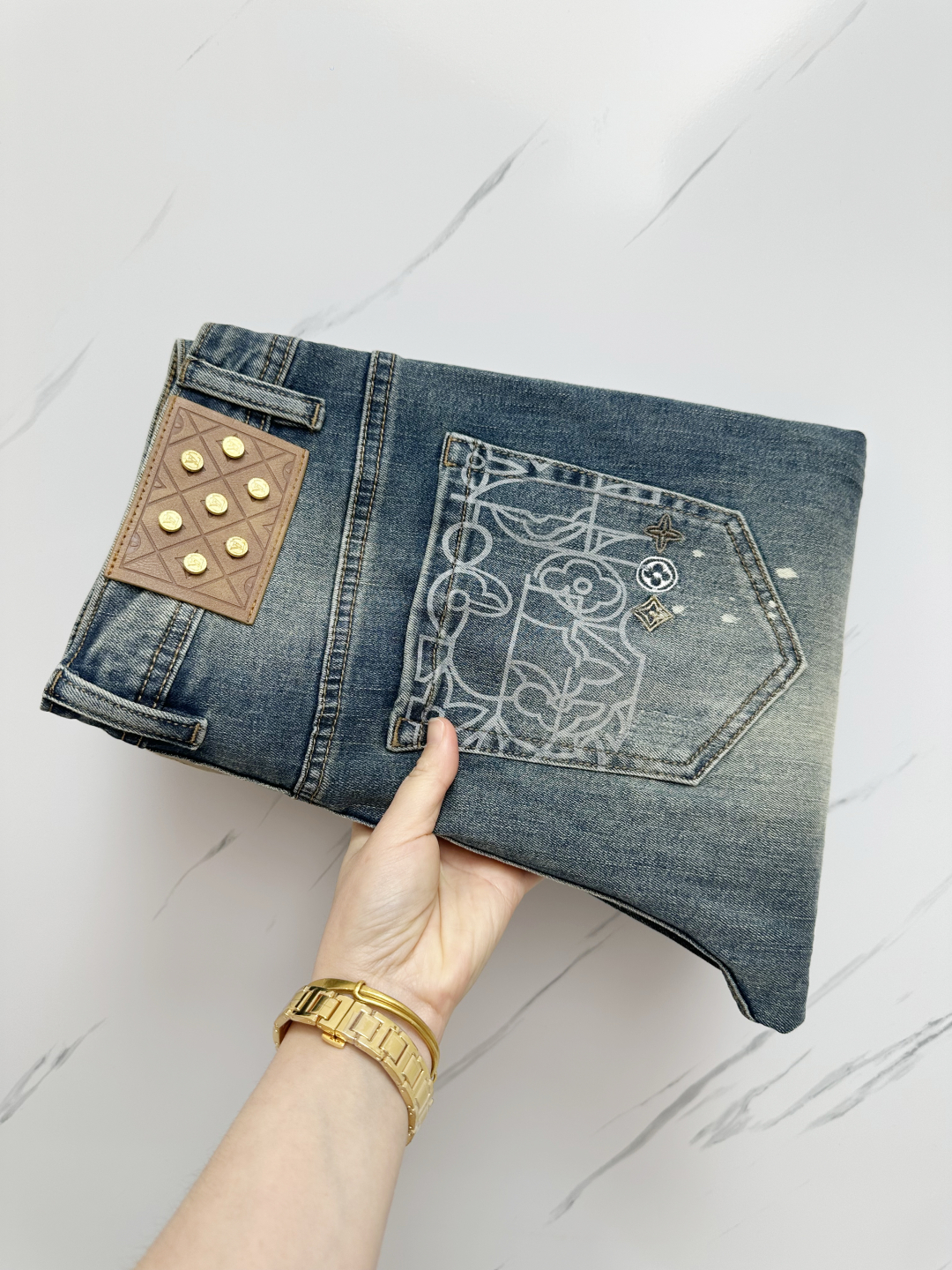 Louis Vuitton 2025 Classic Logo Denim Jeans,Original Design, Jeans Size 29-38 2 cmp i1745753927452 5159 0 0