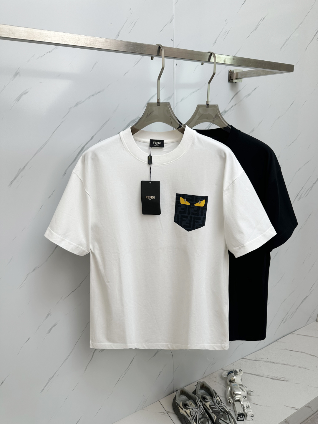 Fendi T-shirt à Manches Courtes et Col Rond avec Motif Yeux Monstre