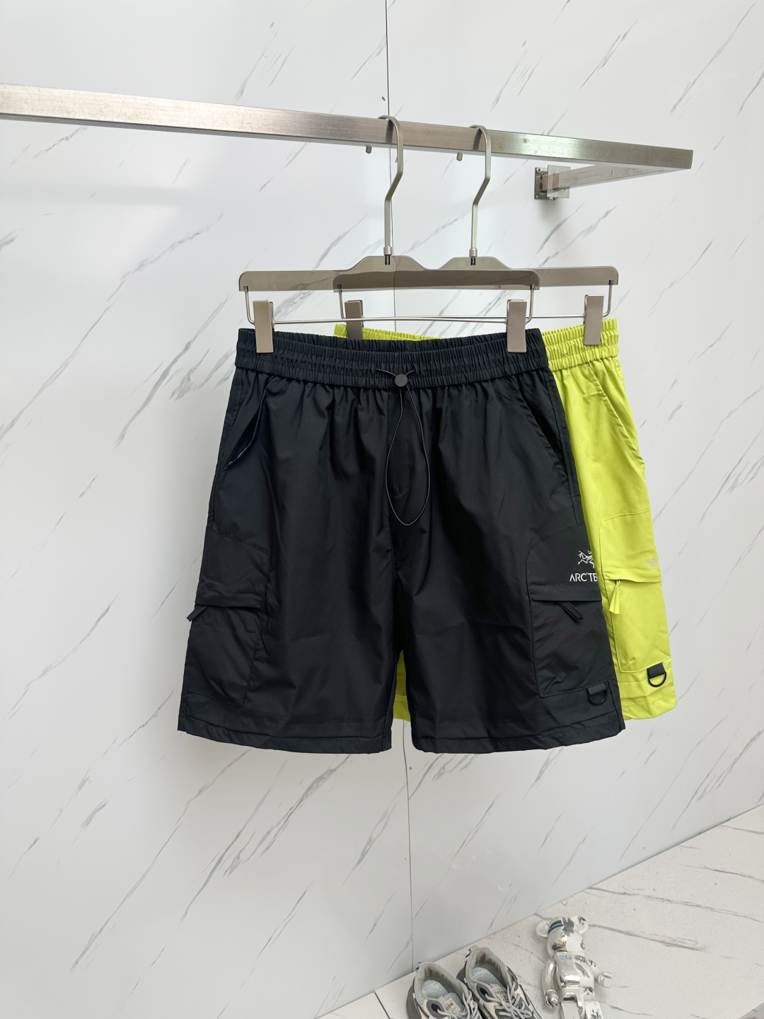Short Arcteryx Noir - Confort et Style Décontracté pour Homme