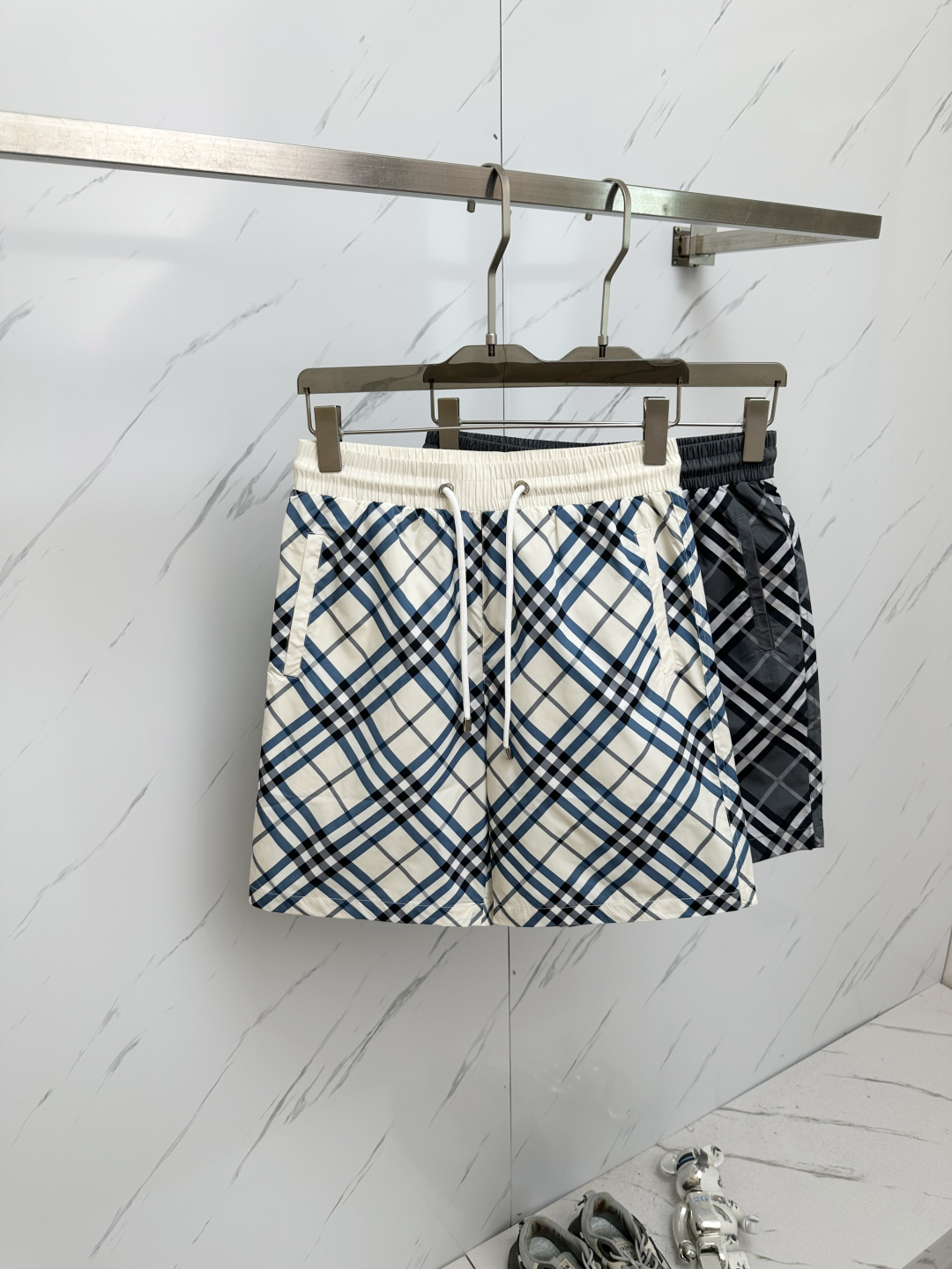 BURB Plaid Shorts - Custom Fabric, Comfortable Fit, Stylish Design 2 cmp i1747051133196 1285 0 0