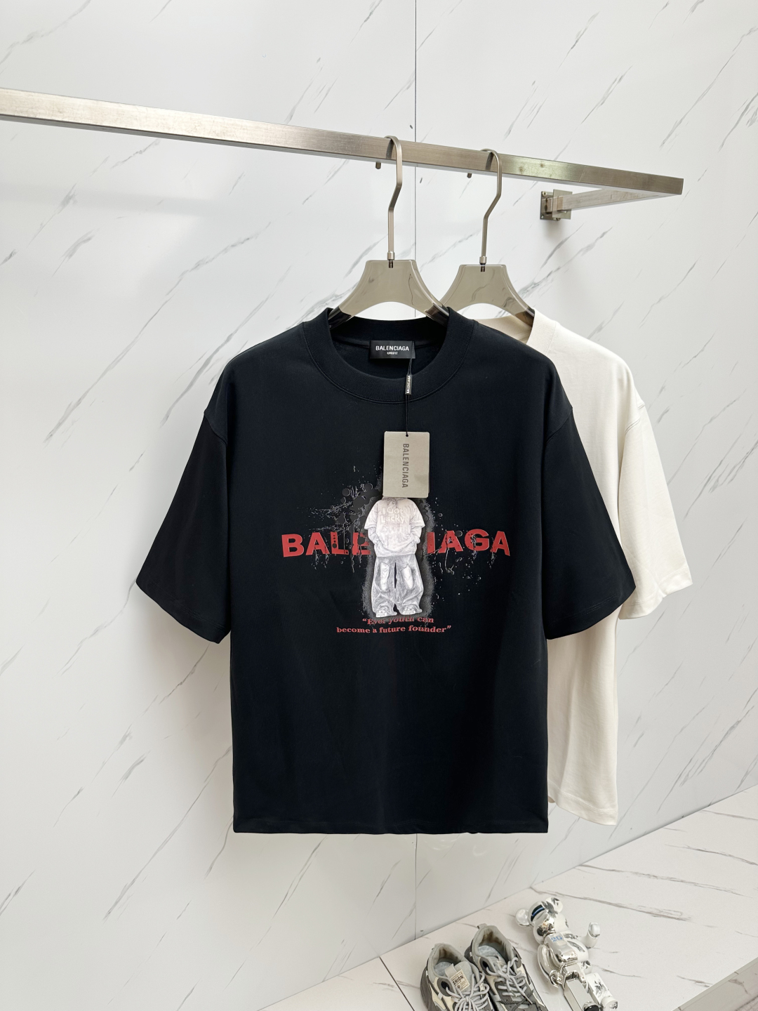 T-shirt Imprimé Balenciaga Automne/Hiver - Confort Premium, Plusieurs Tailles