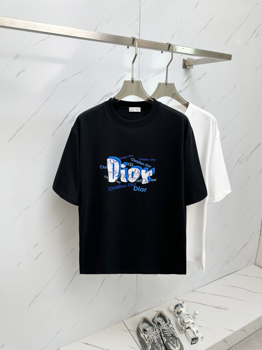 Dior Women's Short Sleeve T-Shirt | Comfortable and Stylish Top 2 cmp i1749383365577 8380 0 0