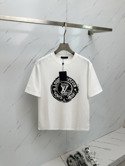 Louis Vuitton Camiseta Estampada Voyage Trunks Desde 1854 para Hombre 1 Louis Vuitton Camiseta Estampada Voyage Trunks Desde 1854 para Hombre
