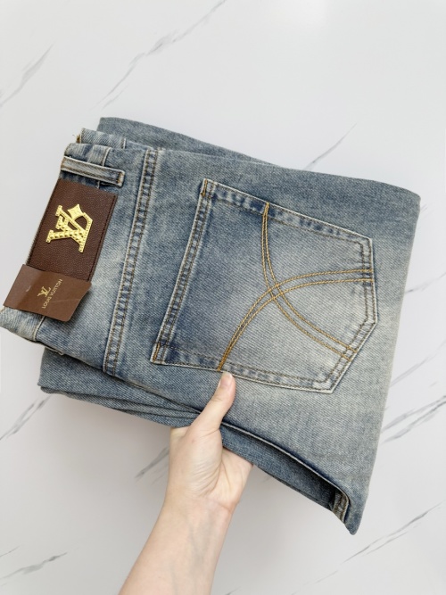 Louis Vuitton 25Ss Distressed Wash Denim Pants, Comfortable & Stylish 1 Louis Vuitton 25Ss Distressed Wash Denim Pants, Comfortable & Stylish