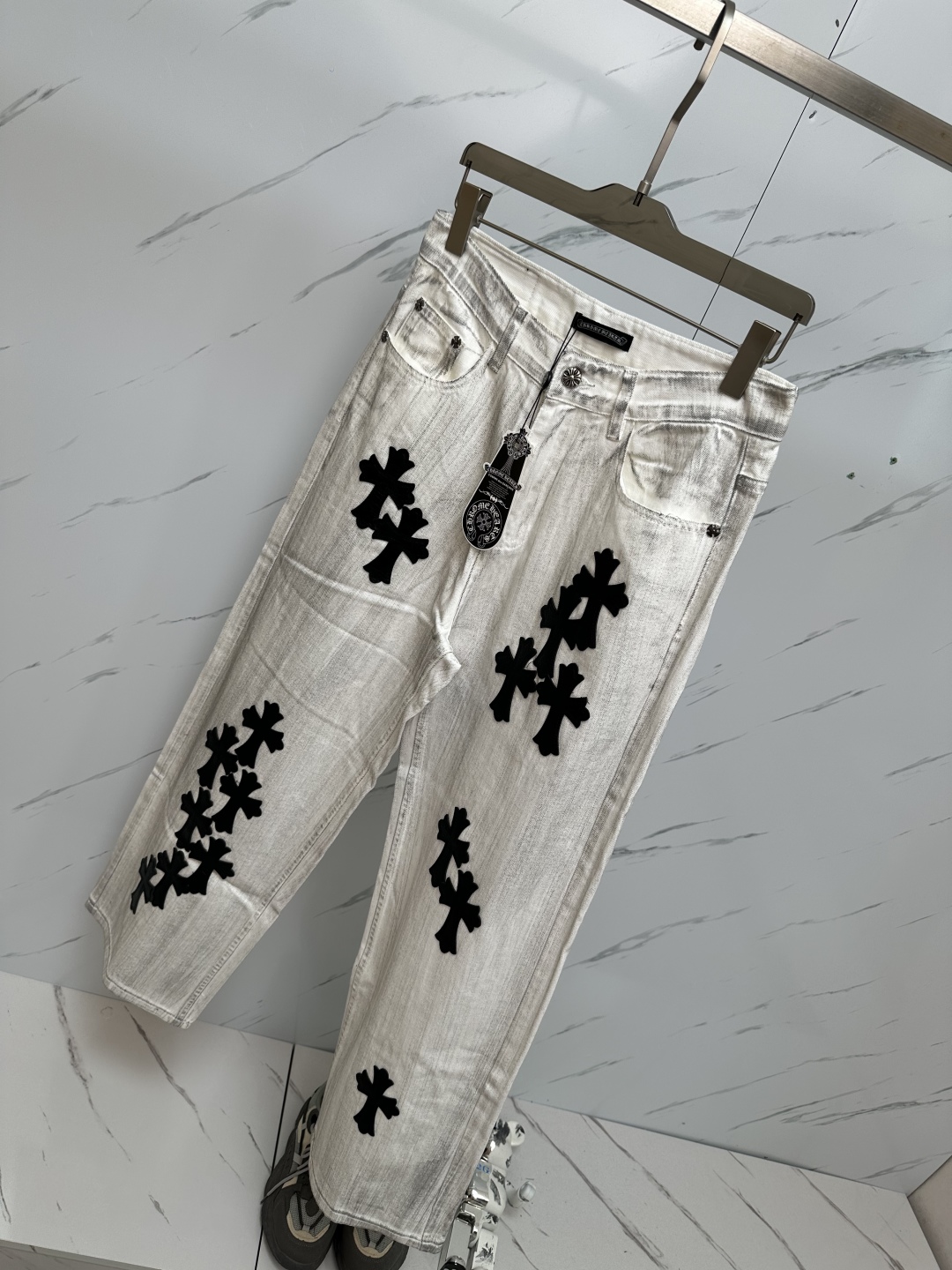 Chrome Hearts Washed Denim Jeans - Comfort Stretch, Unique Design, Fashionable 8 cmp i1750161491404 636 0 6
