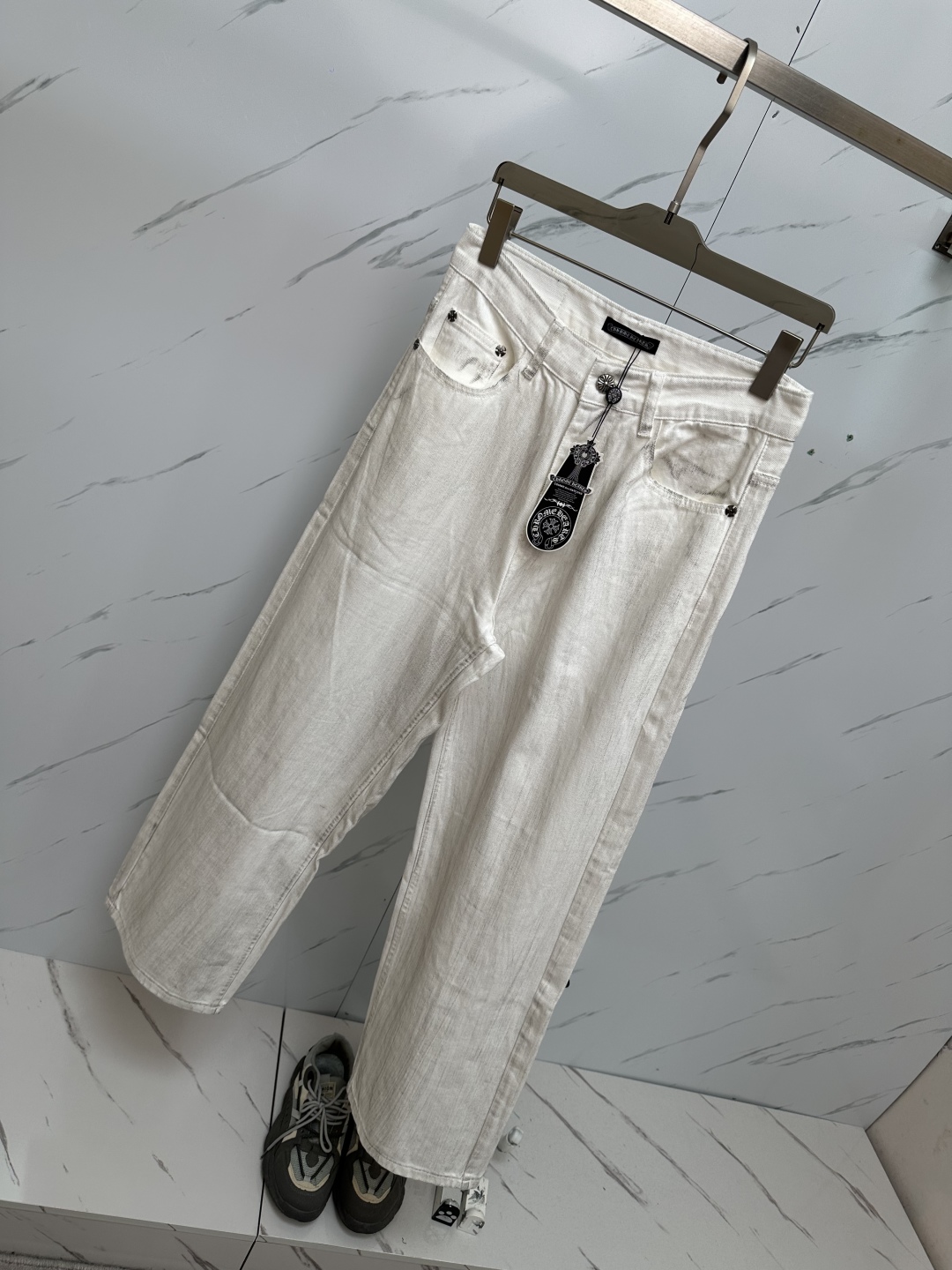 Chrome Hearts Washed Denim Jeans - Streetwear Style with Comfortable Fit 8 cmp i1750161532963 7611 0 6